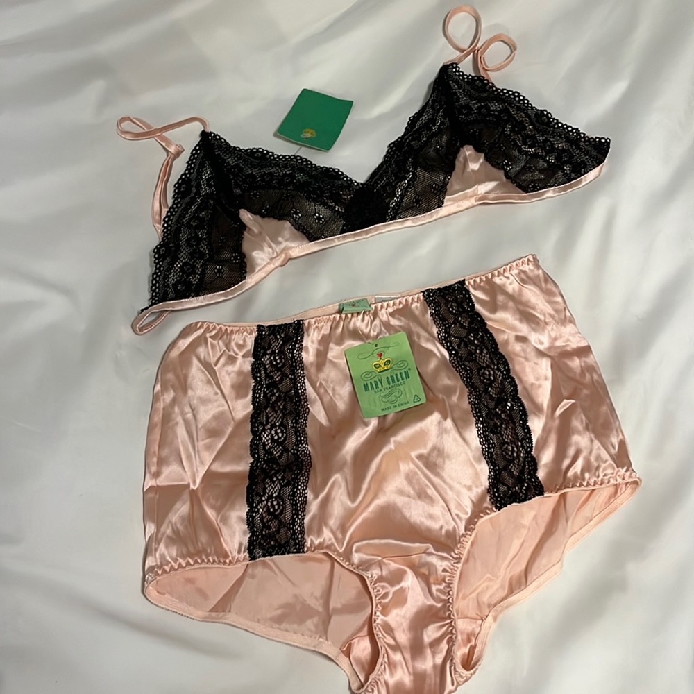 Mary Green Lace and Satin set